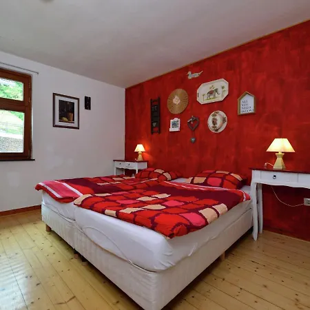 Cozy With Balcony Near Winterberg