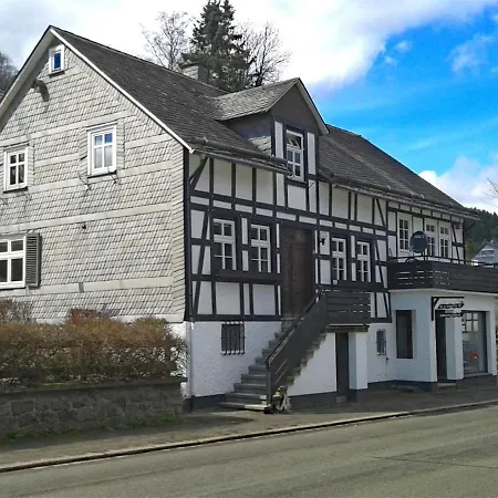 Cozy With Balcony Near Winterberg